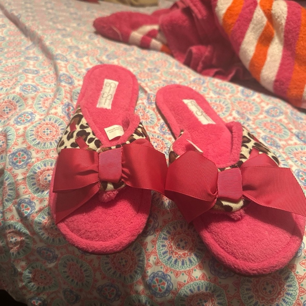 Bed slippers